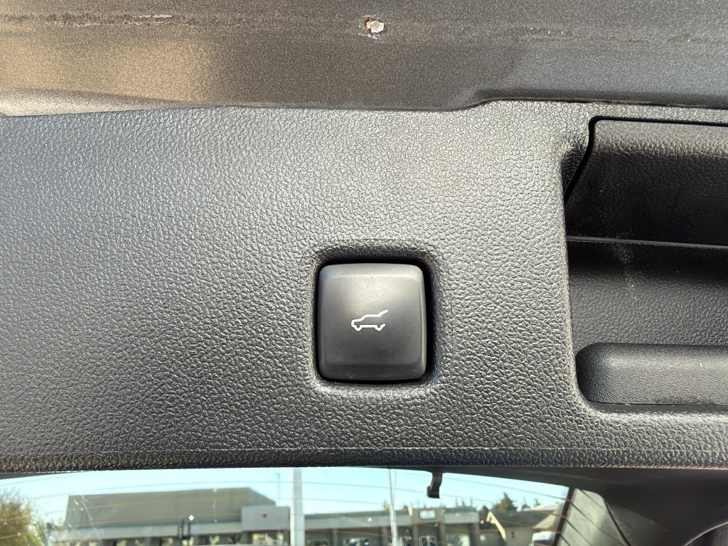 Certified 2024 Ford Escape Platinum AWD/4WD image 27