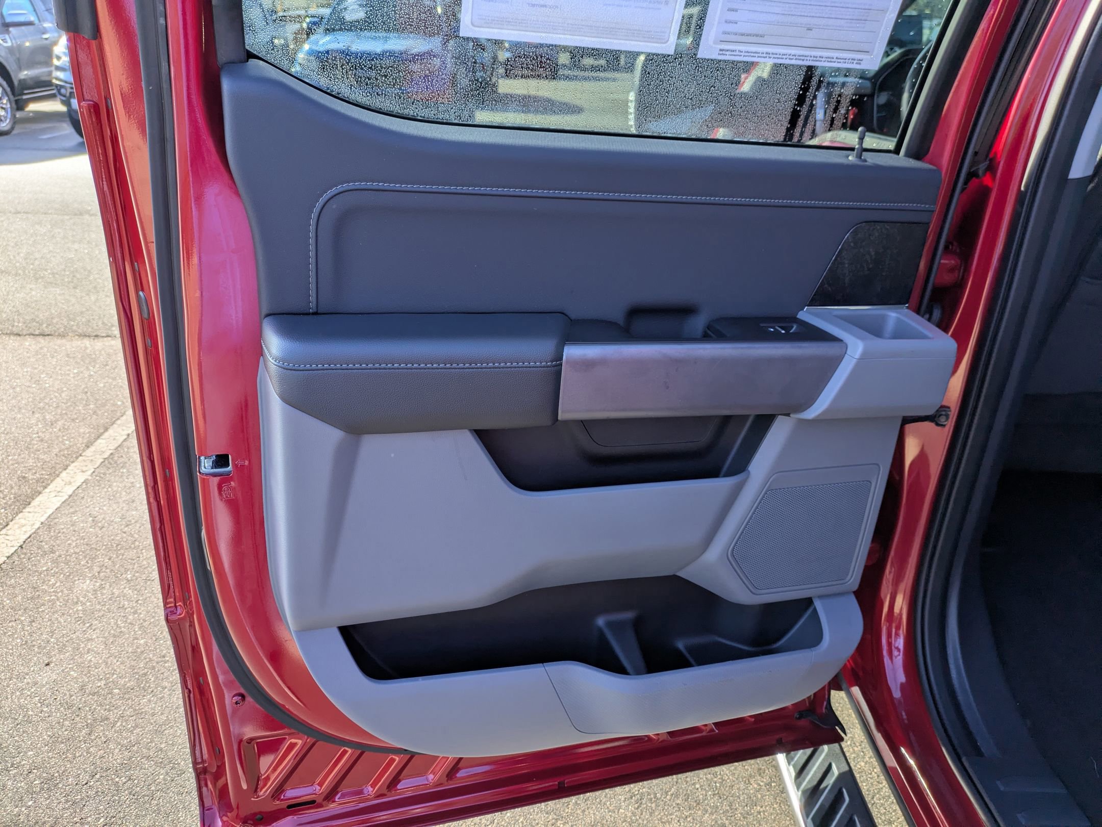 Certified 2022 Ford F150 XLT w/ Equipment Group 302A High image 30