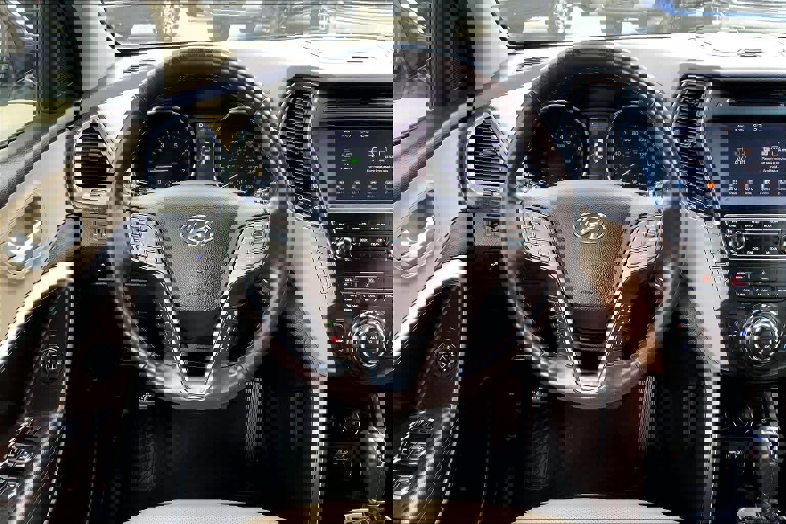 Used 2017 Hyundai Santa Fe Sport image 8