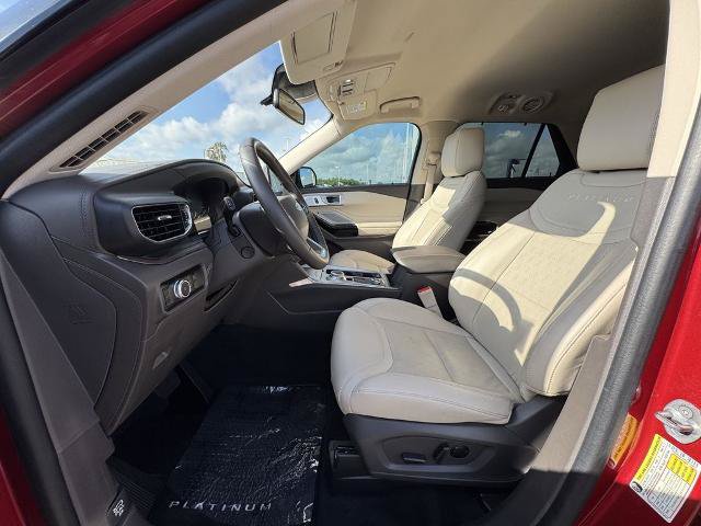 Certified 2023 Ford Explorer Platinum w/ Technology Package AWD/4WD image 14