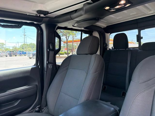 Used 2022 Jeep Gladiator Sport AWD/4WD image 16