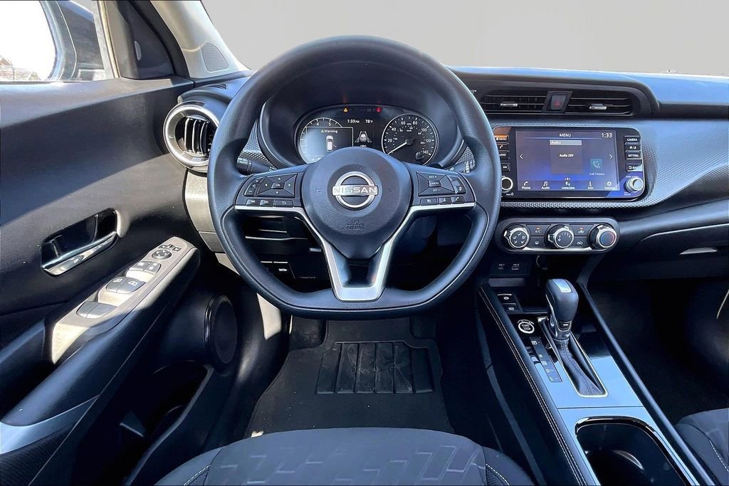 Used 2023 Nissan Kicks SV image 7
