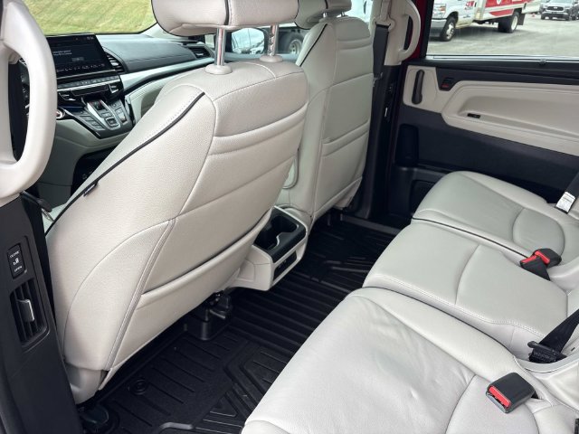 Used 2026 Honda Odyssey Touring image 17
