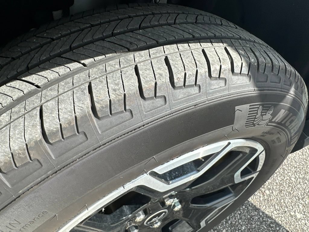 Certified 2025 Ford Bronco Sport Outer Banks w/ Outer Banks Tech Package+ AWD/4WD image 54