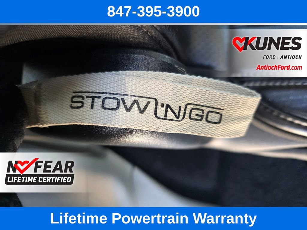 Used 2024 Chrysler Pacifica Touring-L image 34