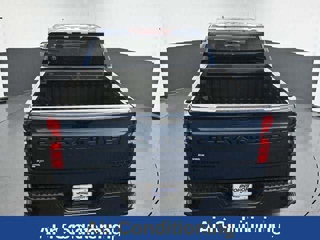 Used 2024 Chevrolet Silverado 1500 Custom w/ Turbomax Blackout Package AWD/4WD image 10