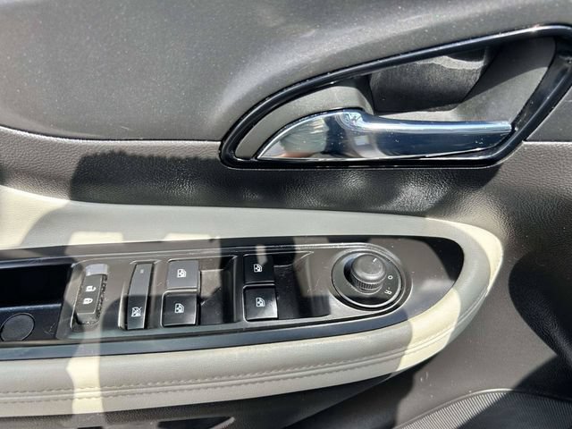 Used 2018 Buick Encore Preferred AWD/4WD image 17
