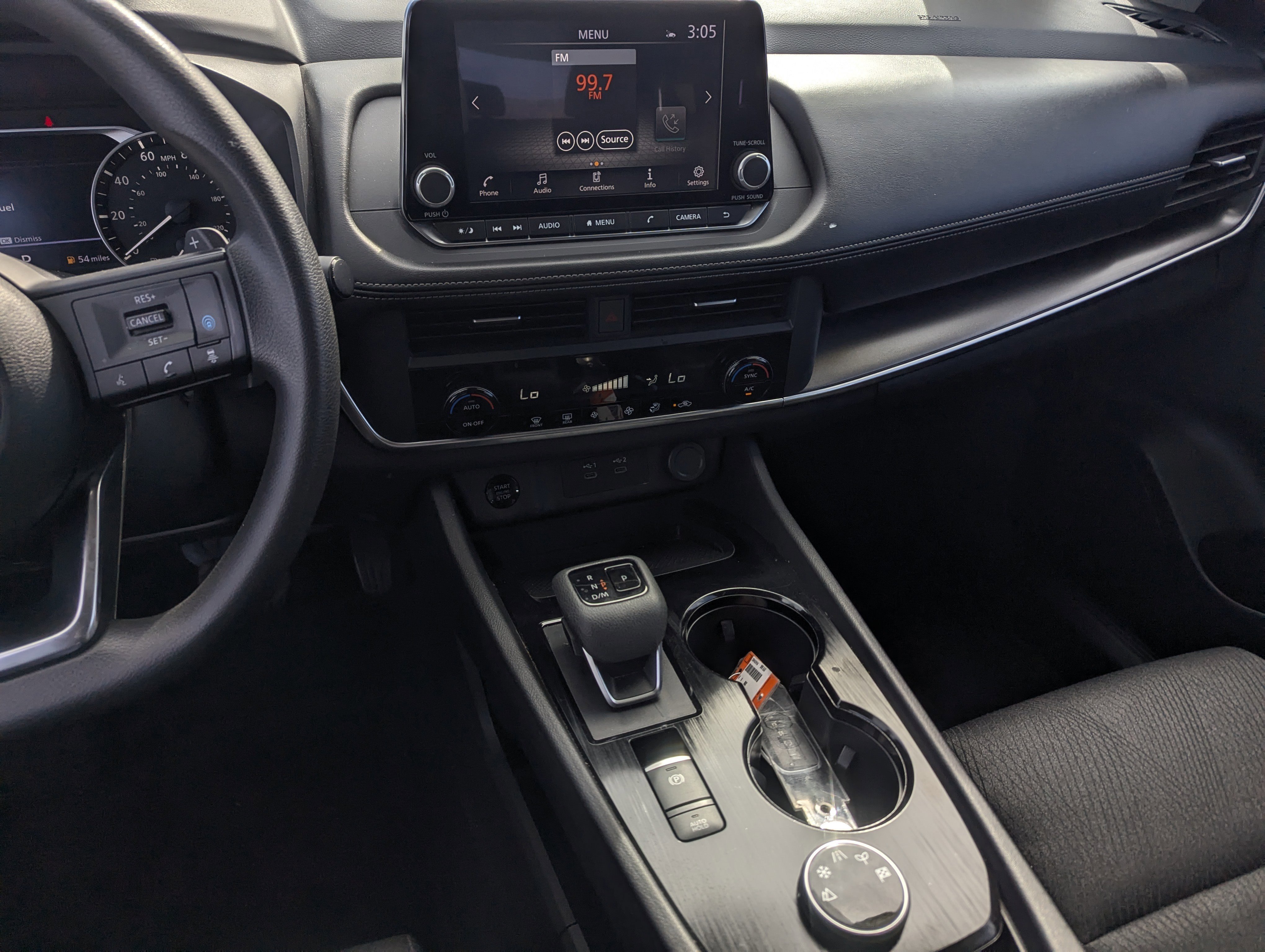 Used 2024 Nissan Rogue SV image 10