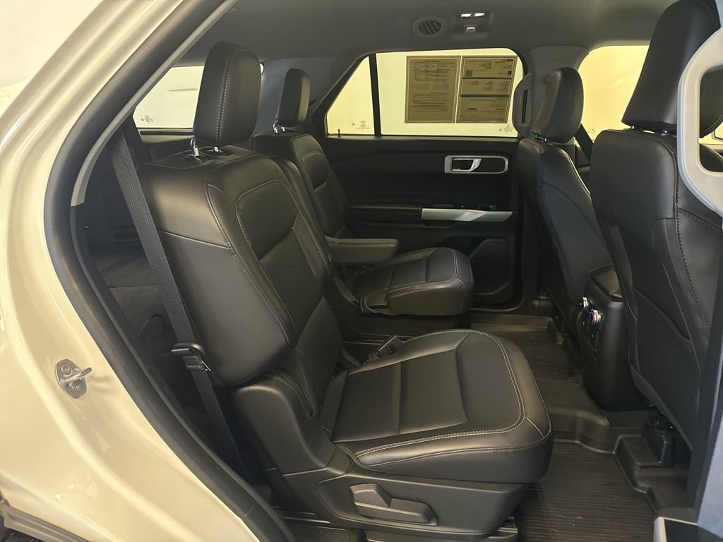 Certified 2023 Ford Explorer XLT w/ Equipment Group 202A image 29