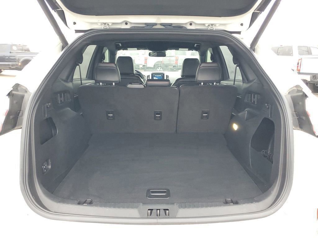 Certified 2023 Ford Edge ST-Line w/ Class II Trailer Tow Package image 7