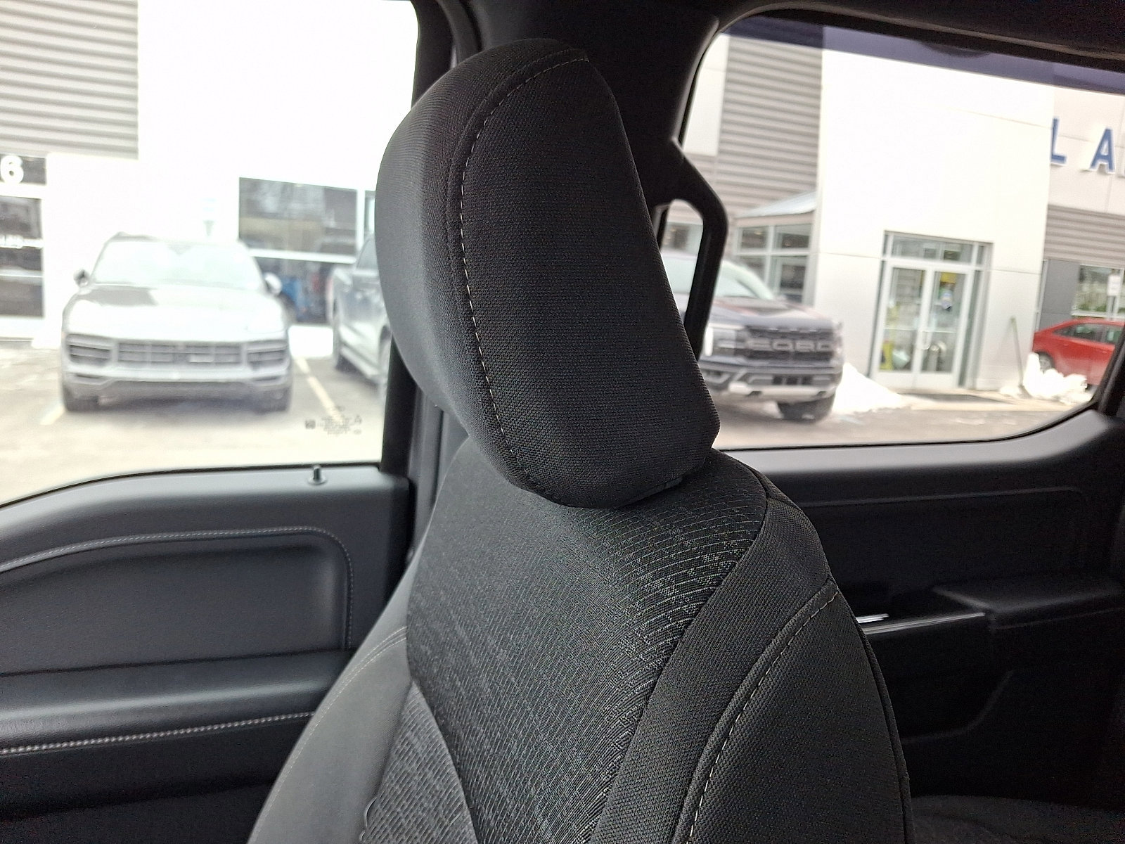 Certified 2022 Ford F150 XLT w/ Equipment Group 302A High image 17