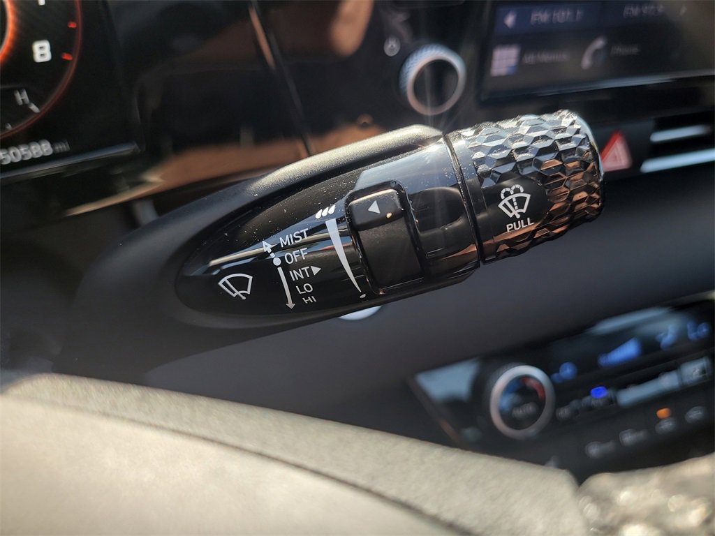 Used 2022 Hyundai Elantra SEL w/ Convenience + Premium Package image 27