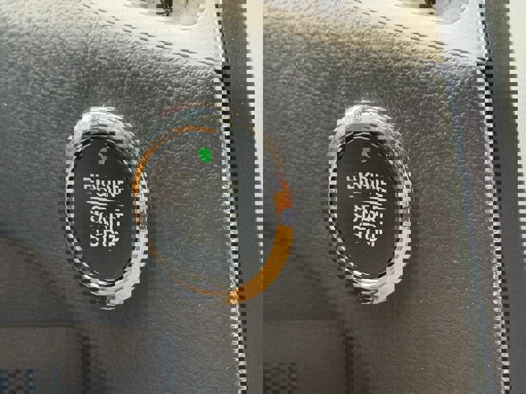 Certified 2023 Ford Edge SEL image 30