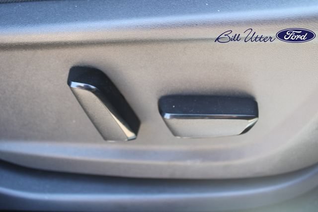 Used 2023 Nissan Ariya AWD/4WD image 12