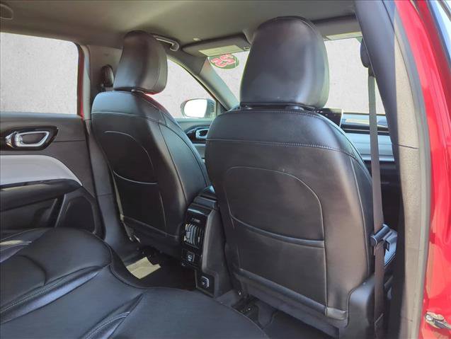 Used 2025 Jeep Compass Limited AWD/4WD image 21