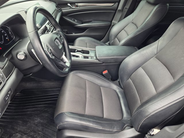 Used 2018 Honda Accord Sport image 12