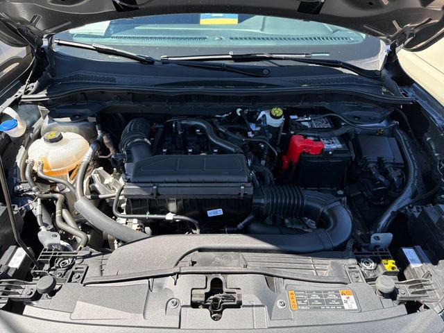Certified 2025 Ford Escape ST-Line AWD/4WD image 11