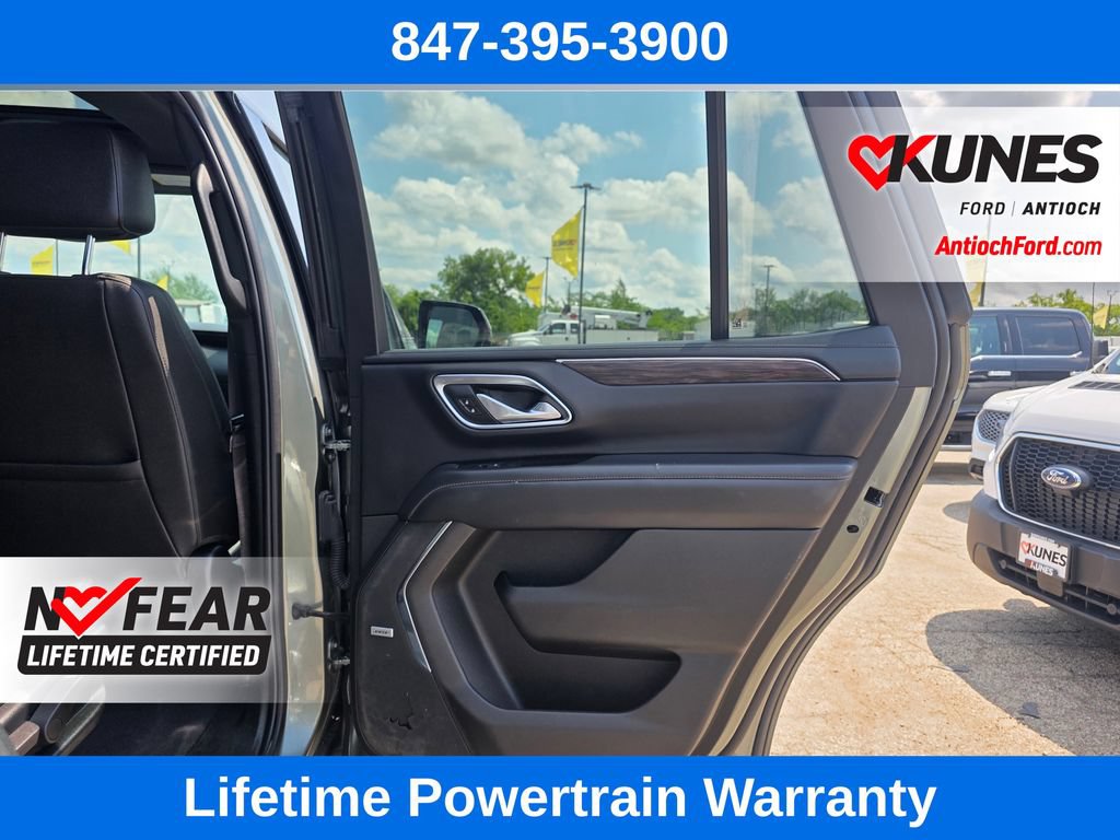 Used 2023 Chevrolet Tahoe Z71 w/ Luxury Package AWD/4WD image 25