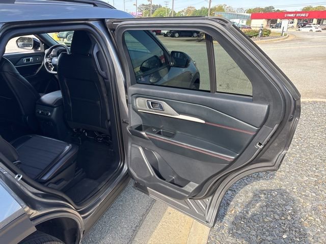 Certified 2025 Ford Explorer ST-Line image 23