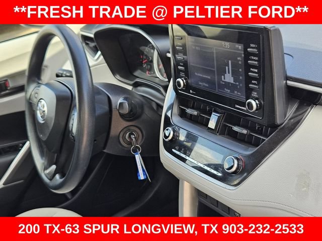 Used 2022 Toyota Corolla Cross L FWD image 11