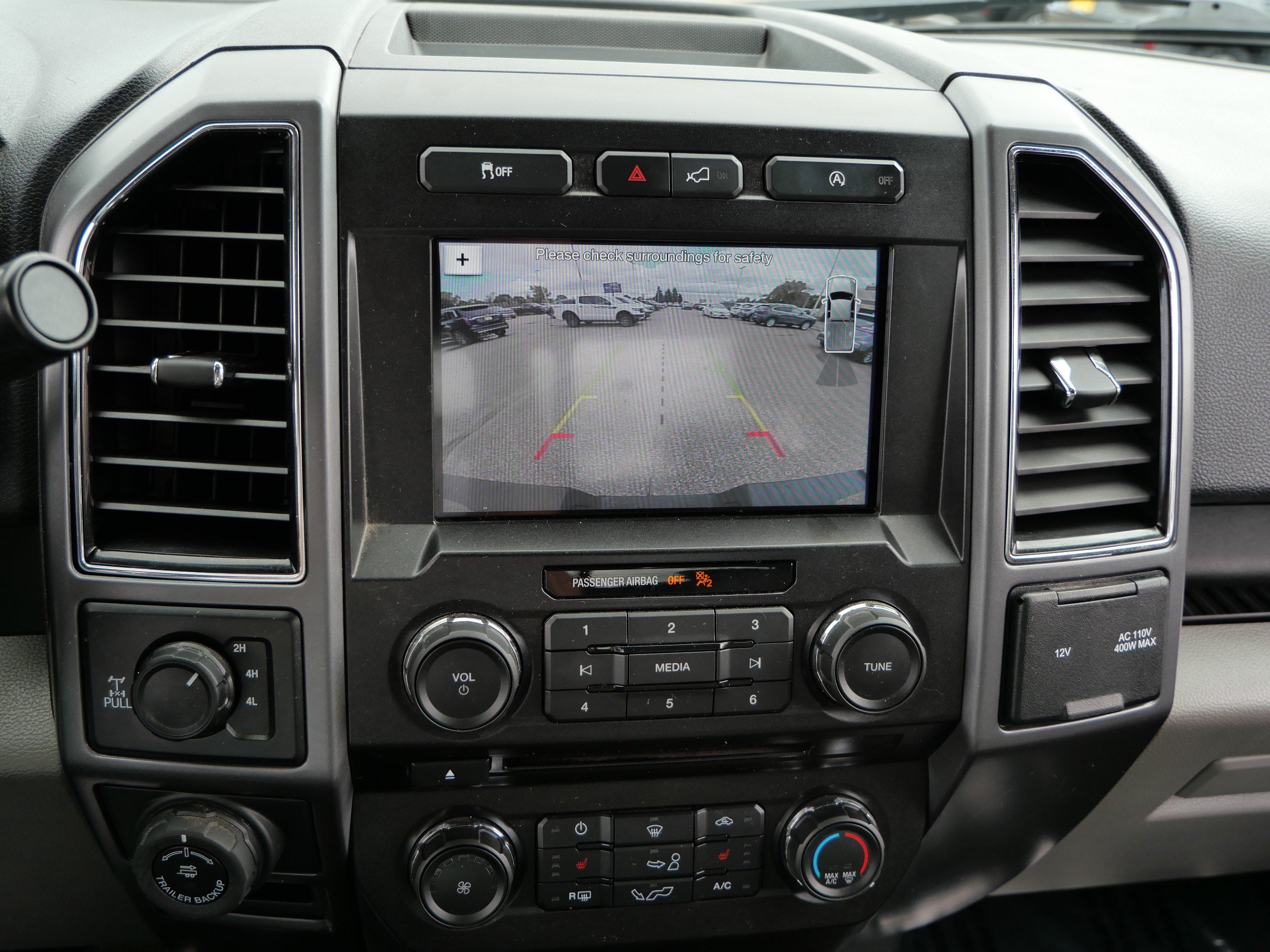 Certified 2018 Ford F150 XLT w/ Equipment Group 302A Luxury AWD/4WD image 34