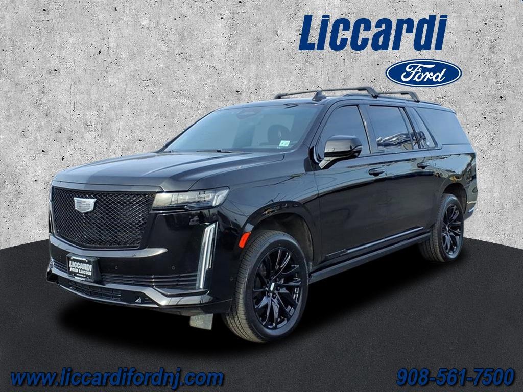 Used 2023 Cadillac Escalade ESV Sport Platinum w/ LPO, ONYX Package image 3