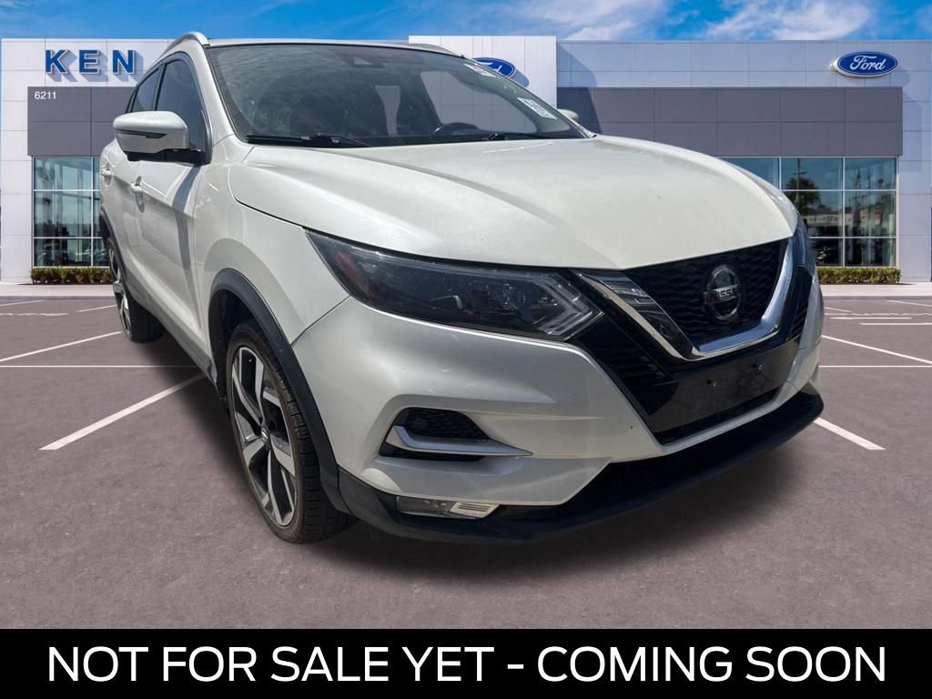 Used 2020 Nissan Rogue Sport SL w/ Premium Package FWD image 1