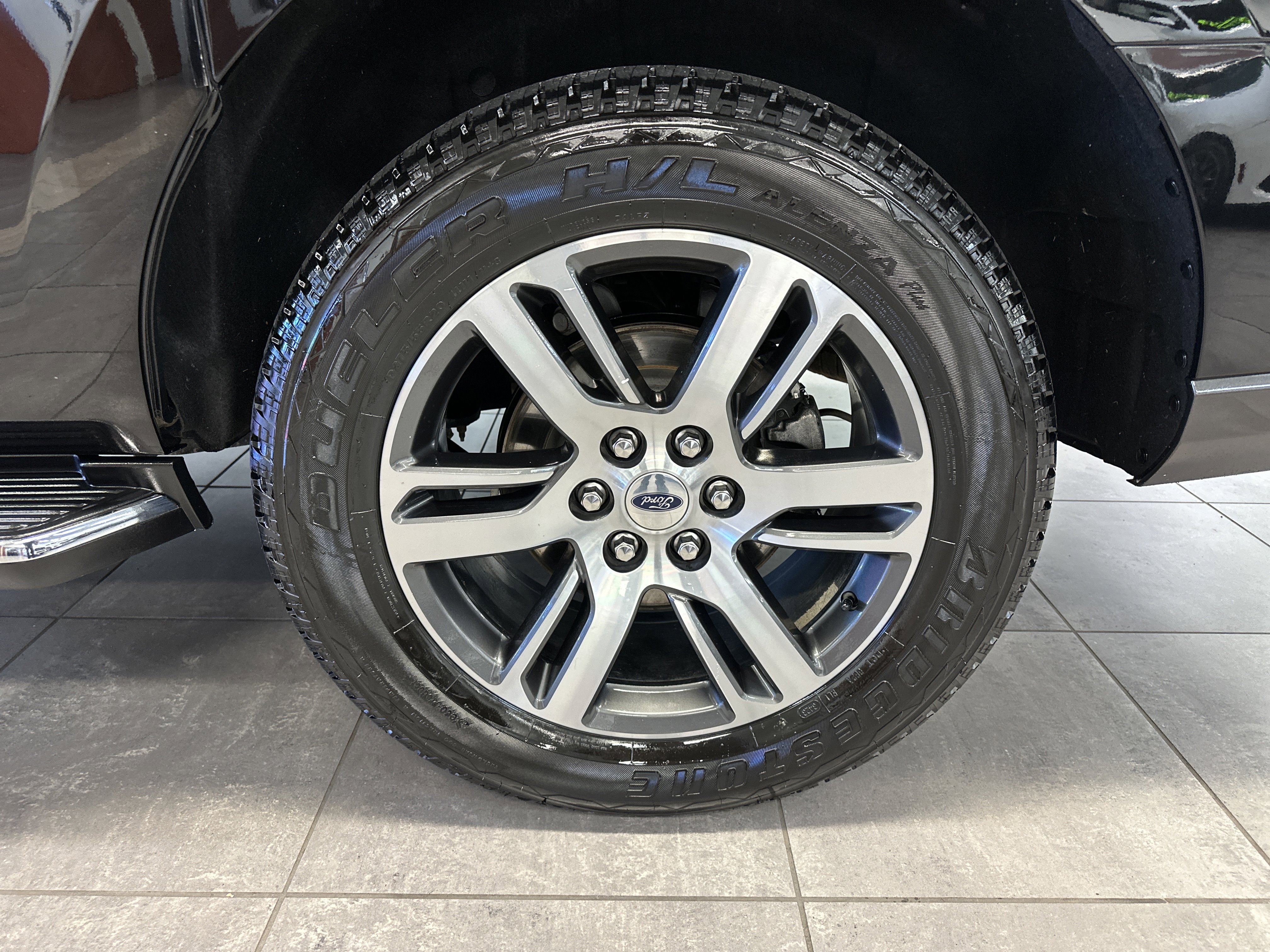 Certified 2022 Ford Expedition Max Limited image 9