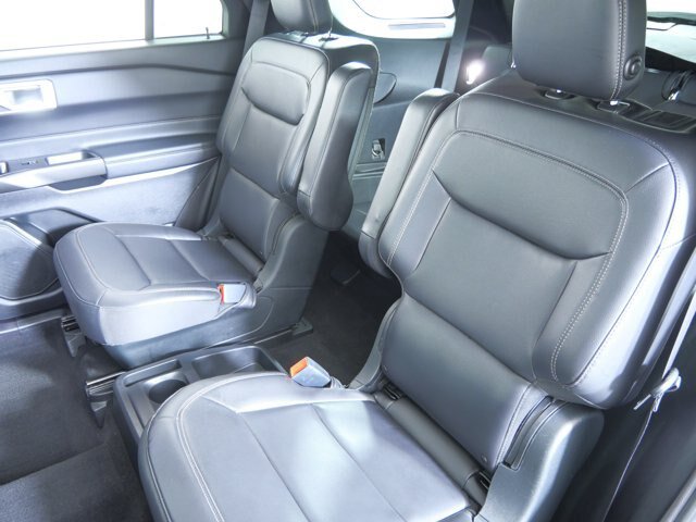 Certified 2020 Ford Explorer XLT w/ Equipment Group 202A AWD/4WD image 15
