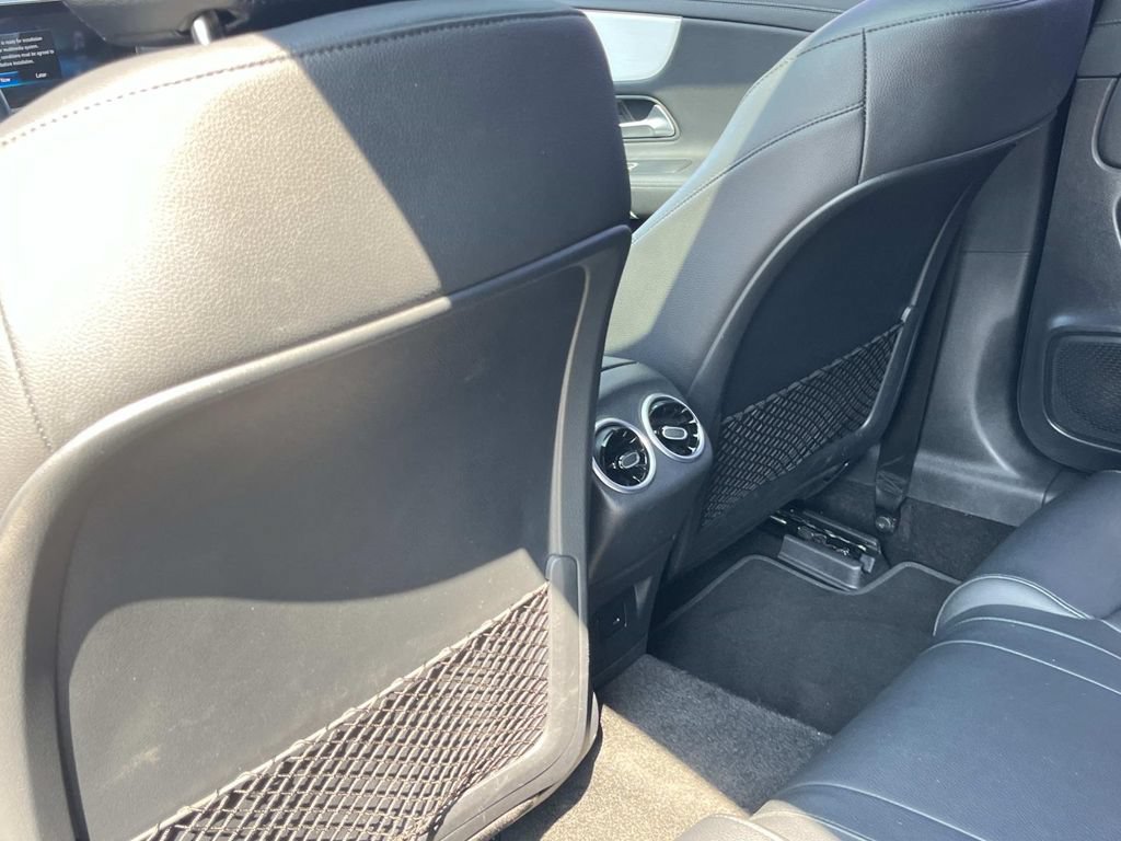 Used 2023 Mercedes-Benz CLA 250 image 23
