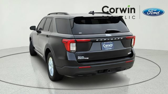 Certified 2025 Ford Explorer Active AWD/4WD image 4