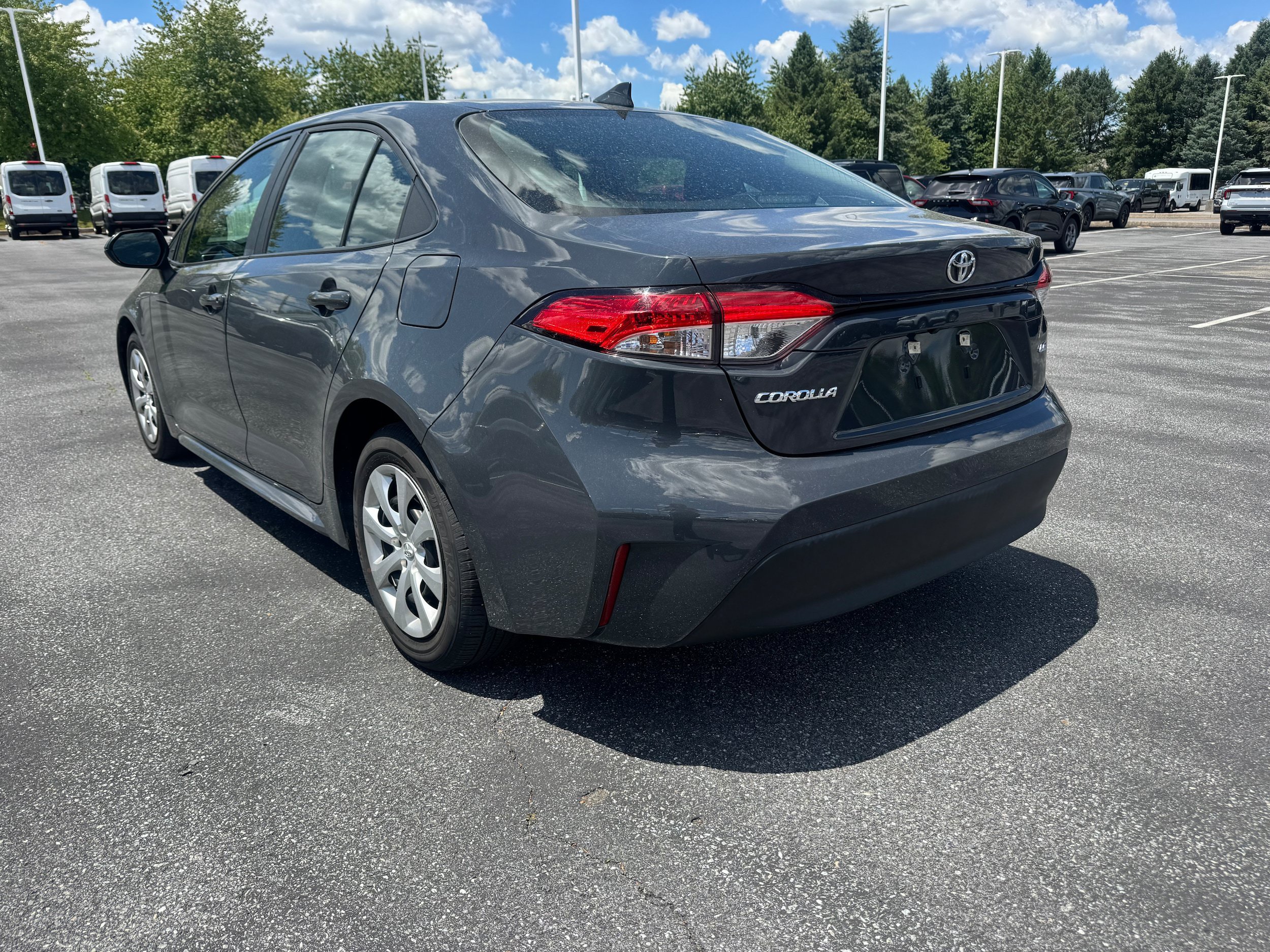 Used 2024 Toyota Corolla LE FWD image 3