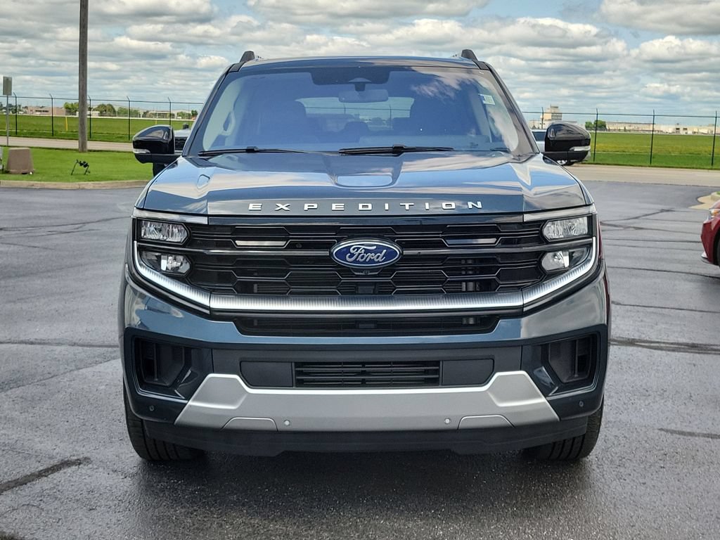 Certified 2025 Ford Expedition Max Platinum AWD/4WD image 2