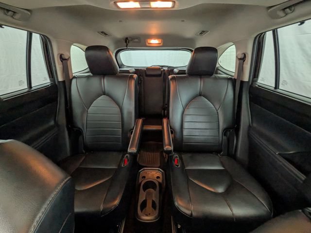 Used 2021 Toyota Highlander XLE AWD/4WD image 20