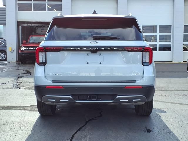 Certified 2026 Ford Explorer Active w/ Active Comfort Package AWD/4WD image 6