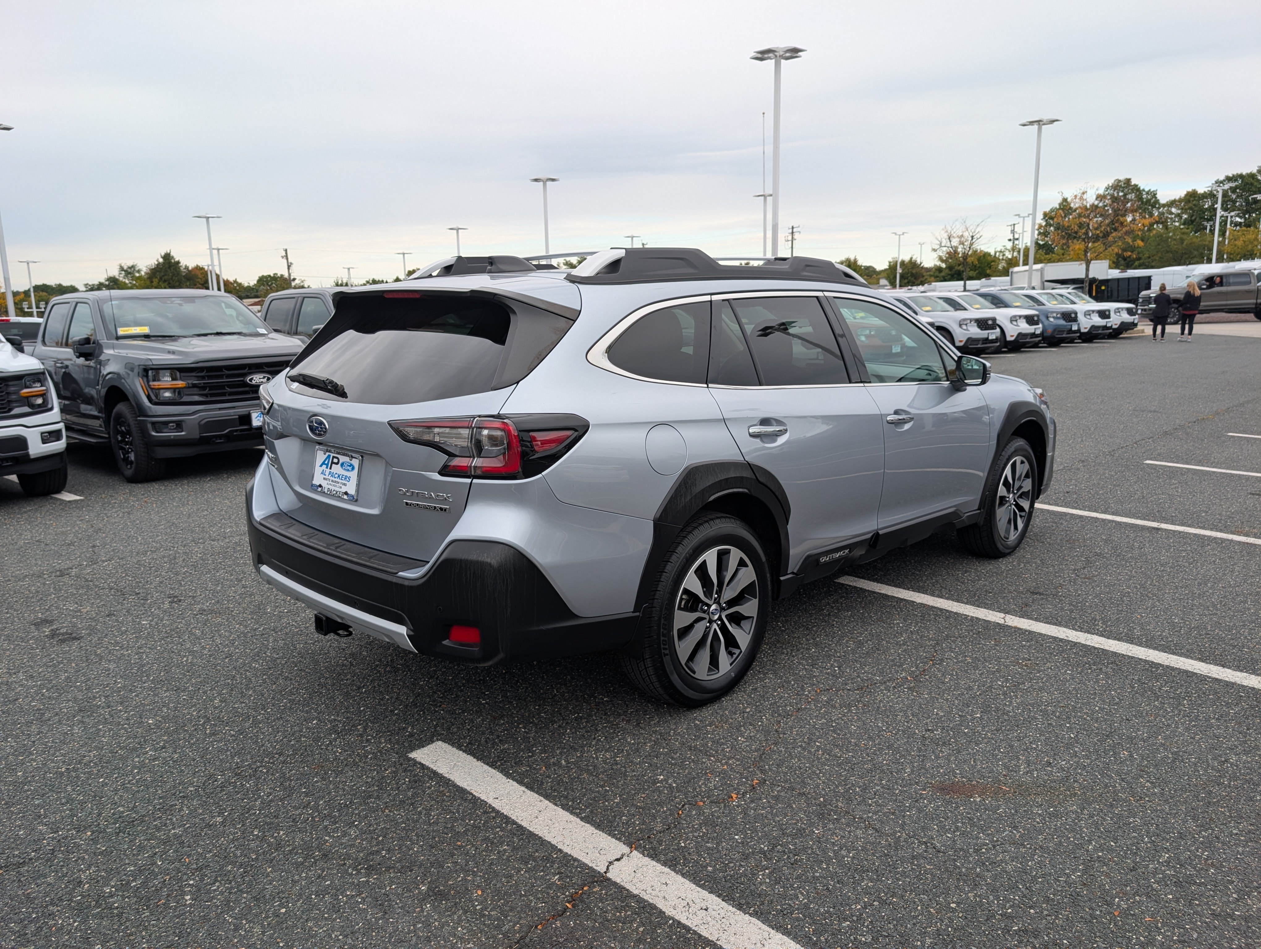 Used 2024 Subaru Outback Touring XT AWD/4WD image 3