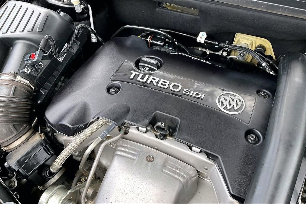 Used 2019 Buick Envision Premium w/ LPO, Cargo Package AWD/4WD image 32