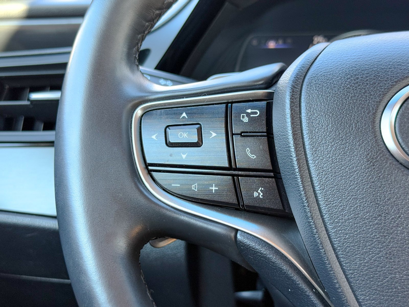 Used 2022 Lexus ES 350 image 37