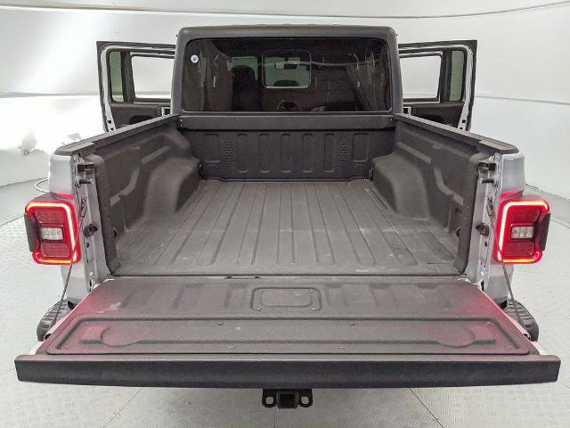Used 2023 Jeep Gladiator Rubicon w/ LED Lighting Group AWD/4WD image 17