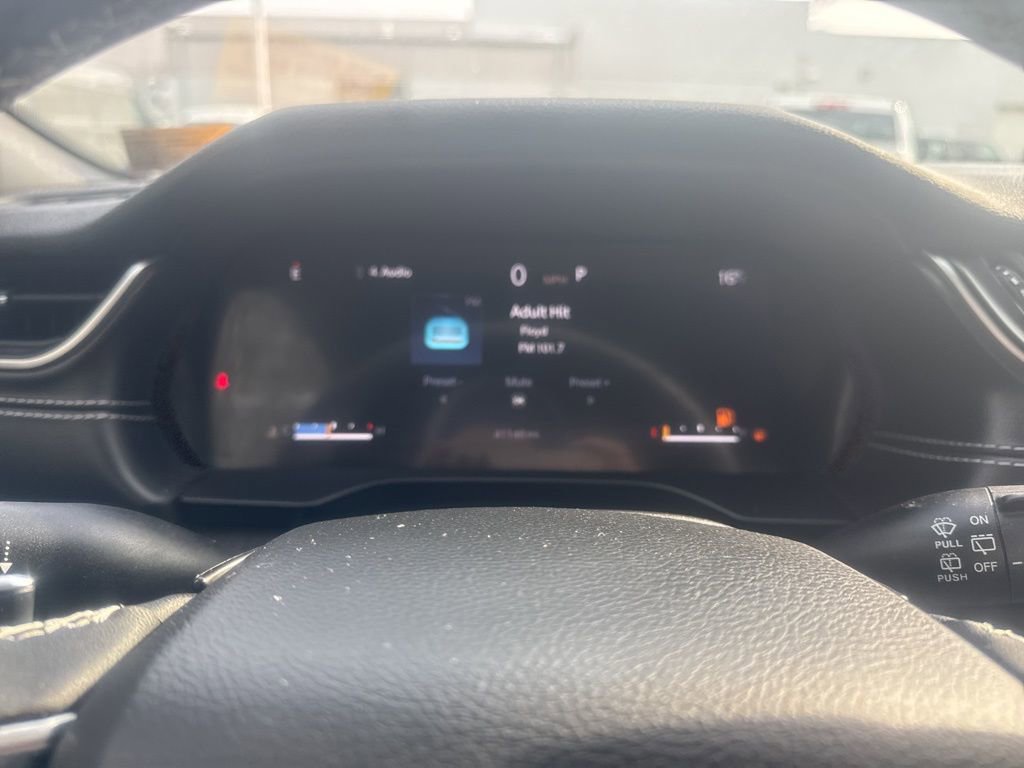 Used 2024 Jeep Grand Cherokee Altitude image 14