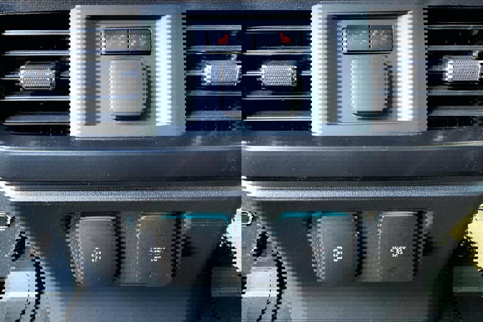 Certified 2025 Ford F150 Raptor image 33