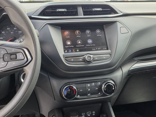 Used 2023 Chevrolet TrailBlazer LT w/ Confidence II Package FWD image 9