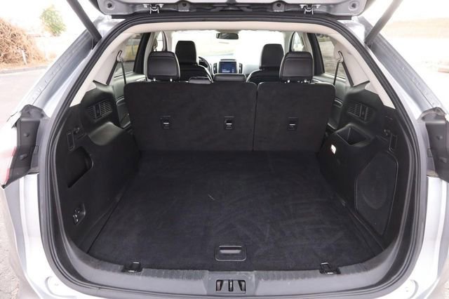 Certified 2024 Ford Edge Titanium image 7