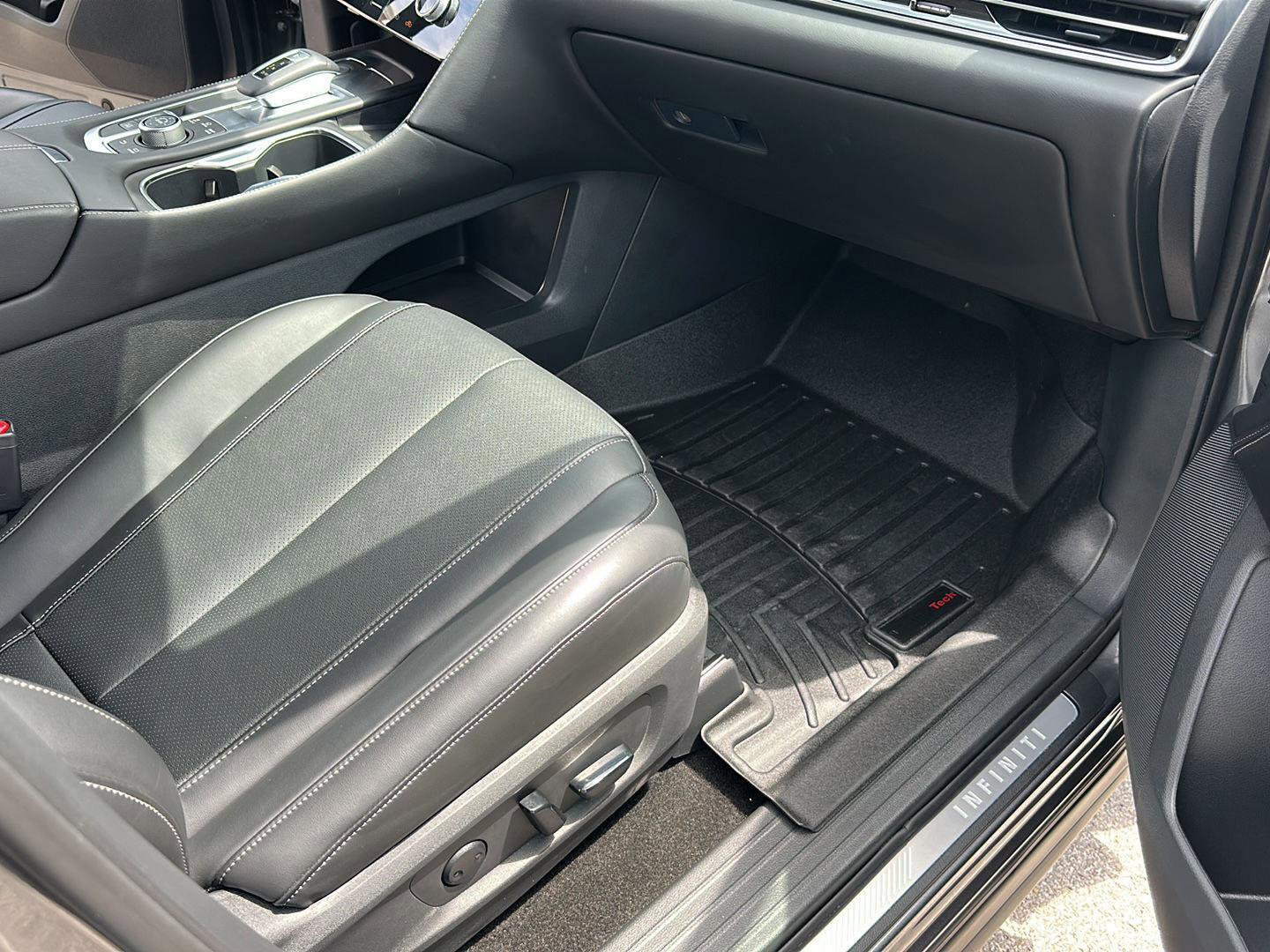 Used 2025 INFINITI QX60 Luxe FWD image 31