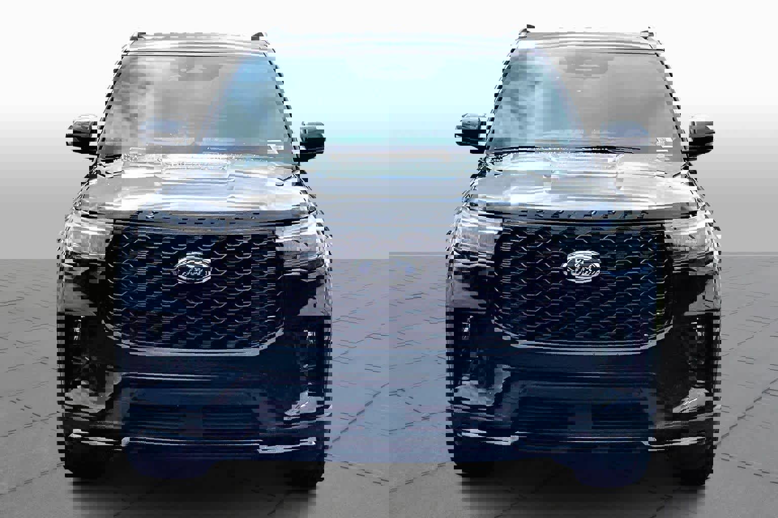 Certified 2025 Ford Explorer ST-Line image 4