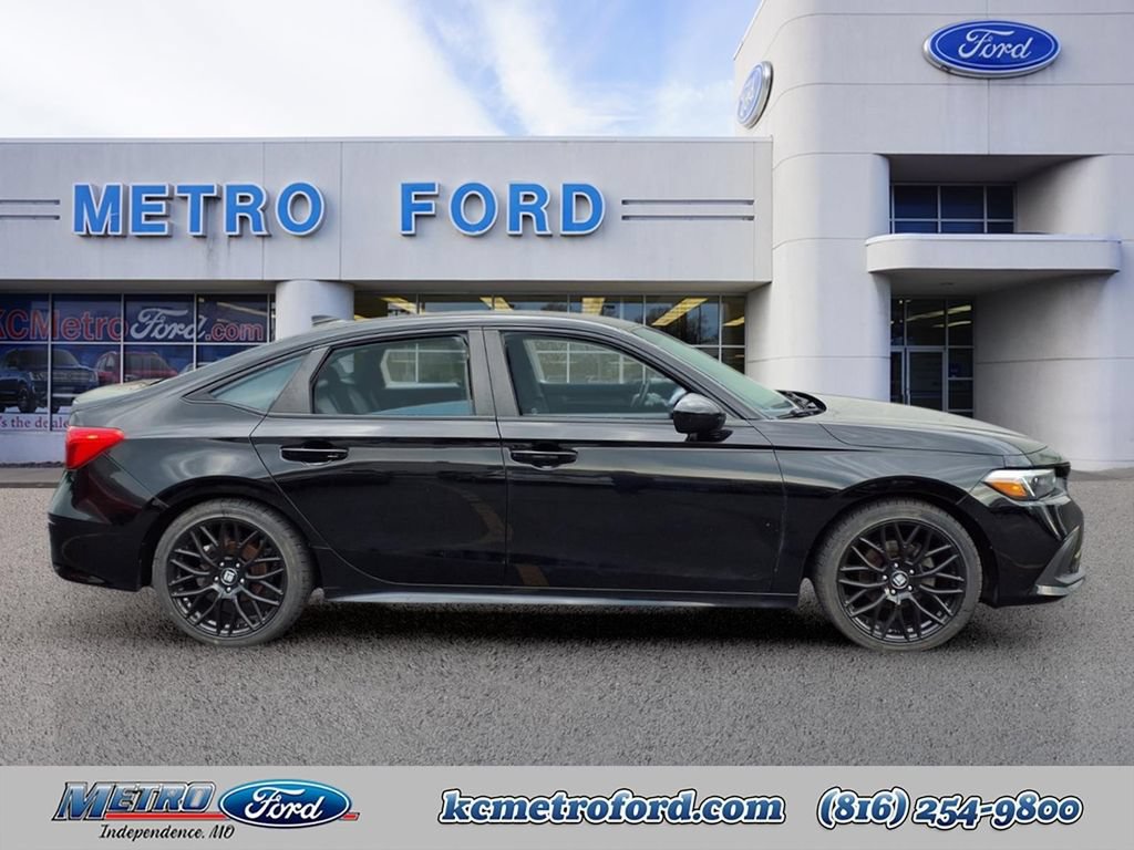 Used 2022 Honda Civic Sport image 2