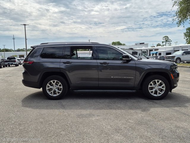 Used 2023 Jeep Grand Cherokee L Limited w/ Luxury Tech Group II AWD/4WD image 4