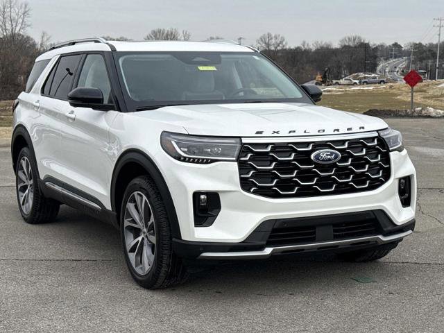 Certified 2025 Ford Explorer Platinum w/ Ultimate Package image 3