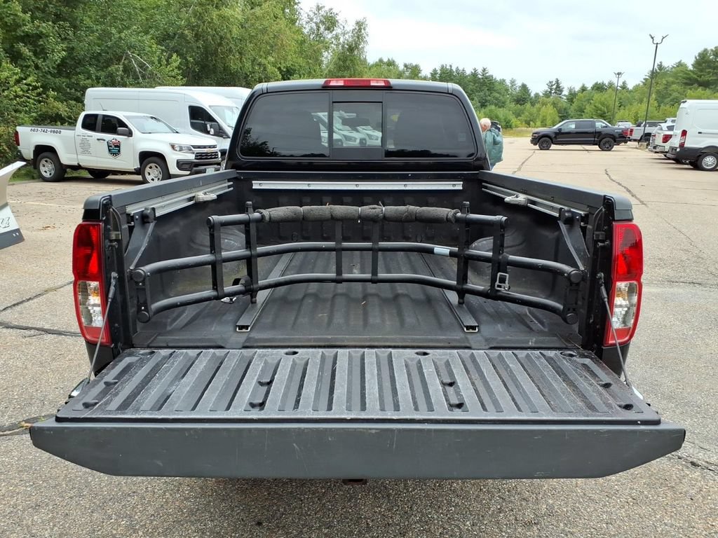 Used 2020 Nissan Frontier SV AWD/4WD image 11