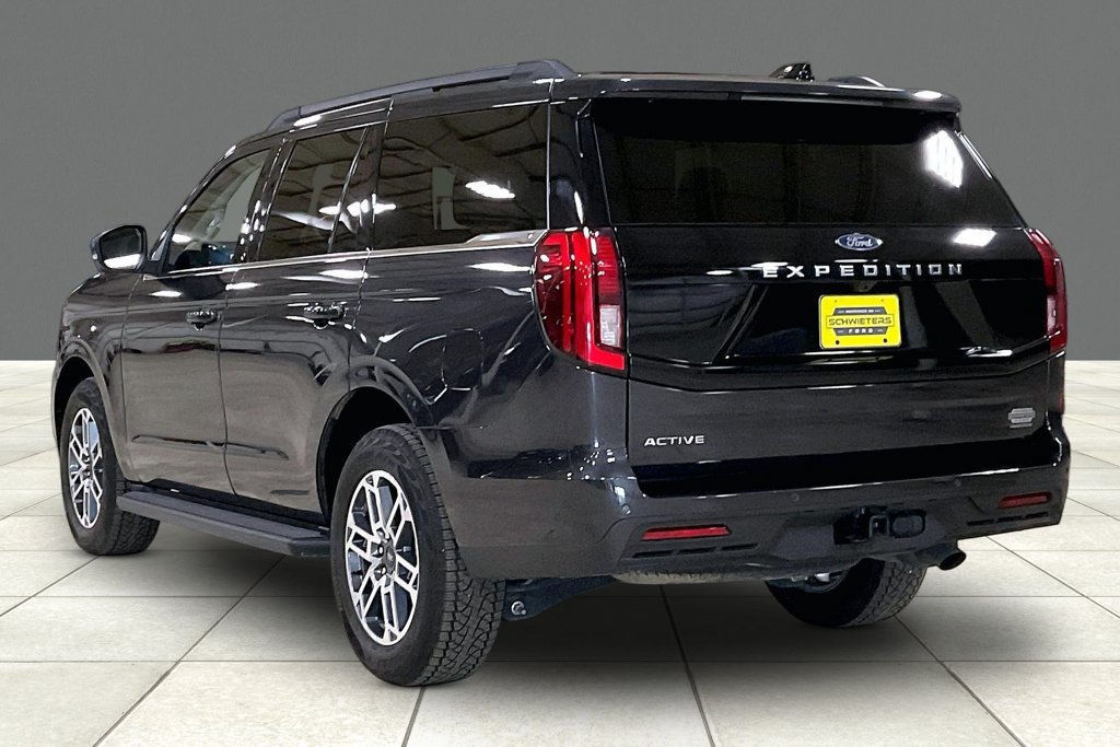 Certified 2025 Ford Expedition Active AWD/4WD image 11
